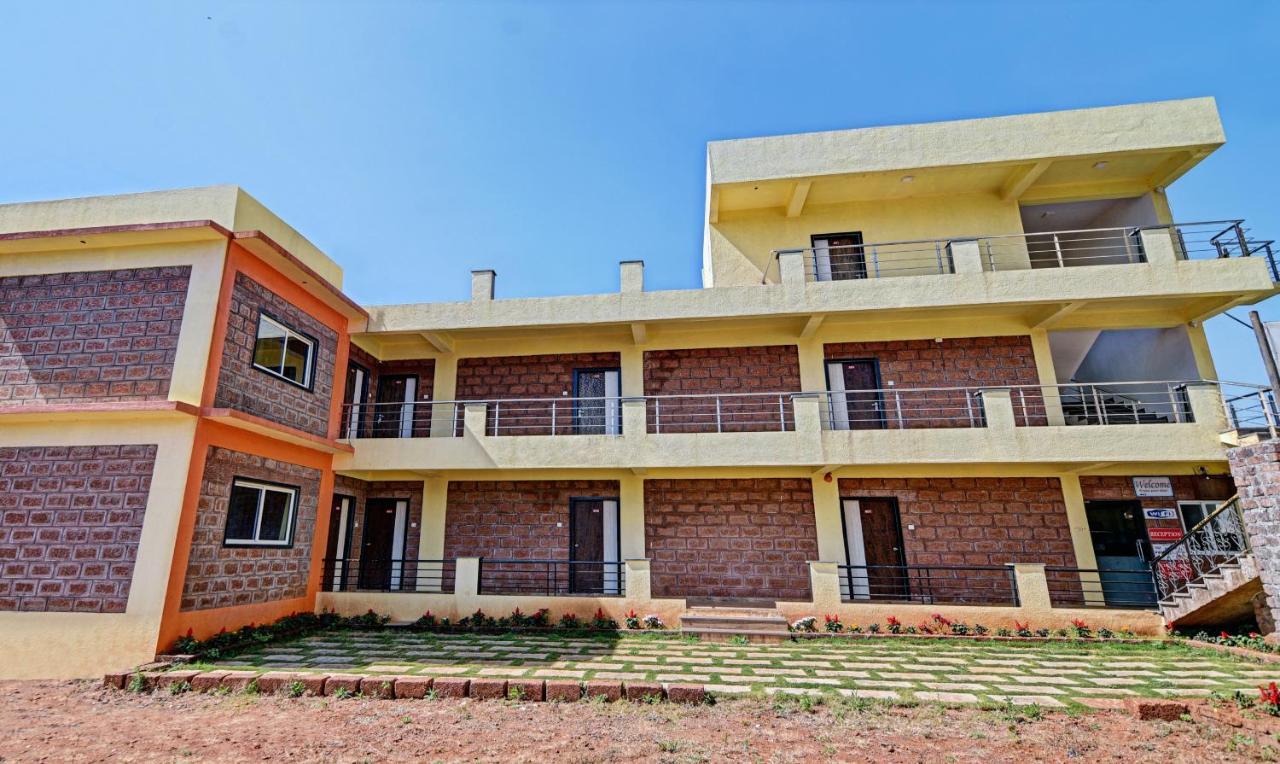 Aditya Hill View Inn Mahābaleshwar Exterior foto
